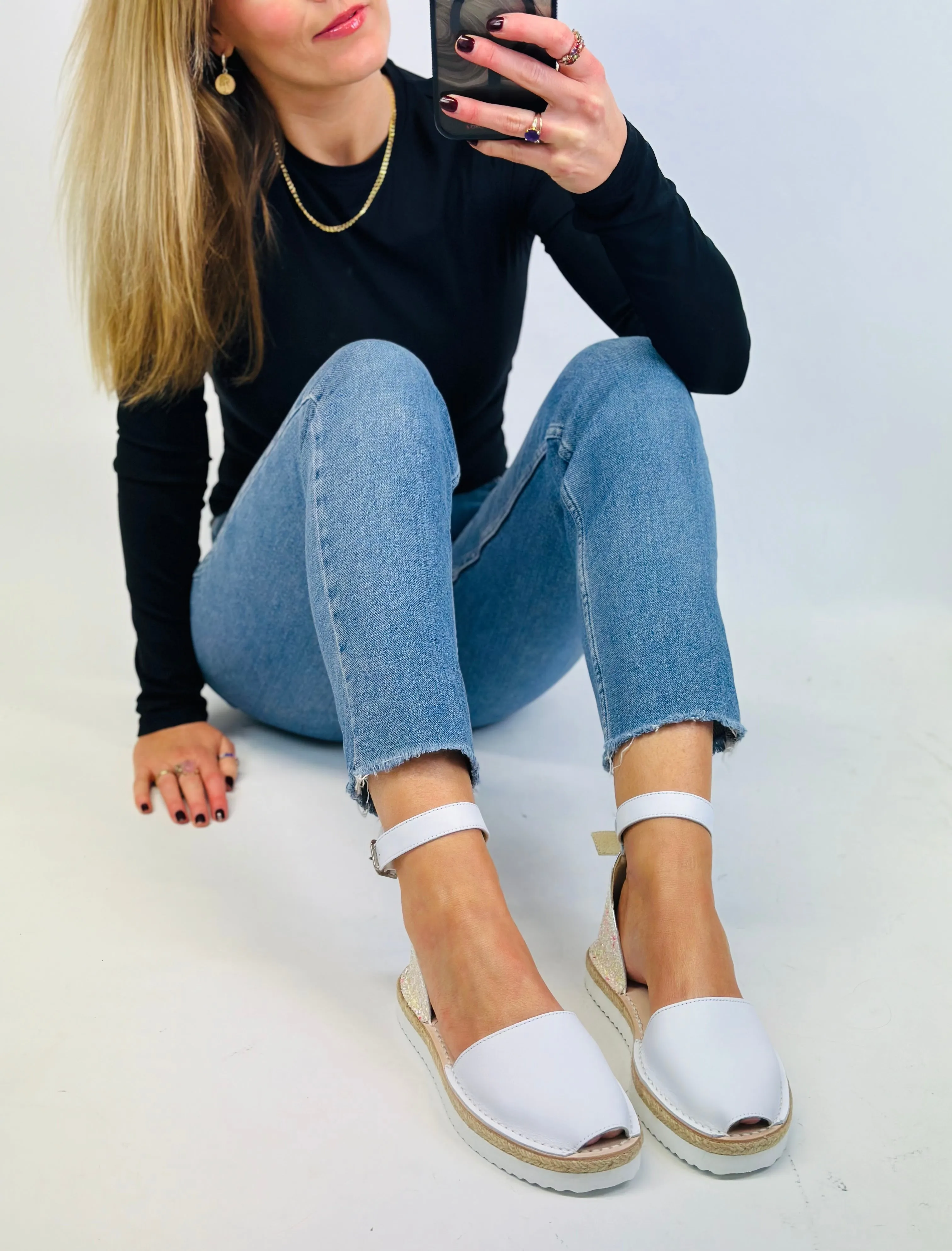 SAMPLE SALE Bliss White Lowform size 39